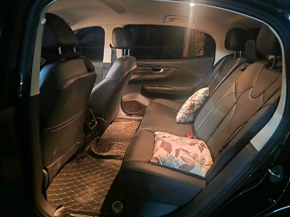 2024 HongQi E-QM5 BEV 60KWH,autocango,china used car exporter,china ev exporter,chinese used car exporter,chinese used ev exporter