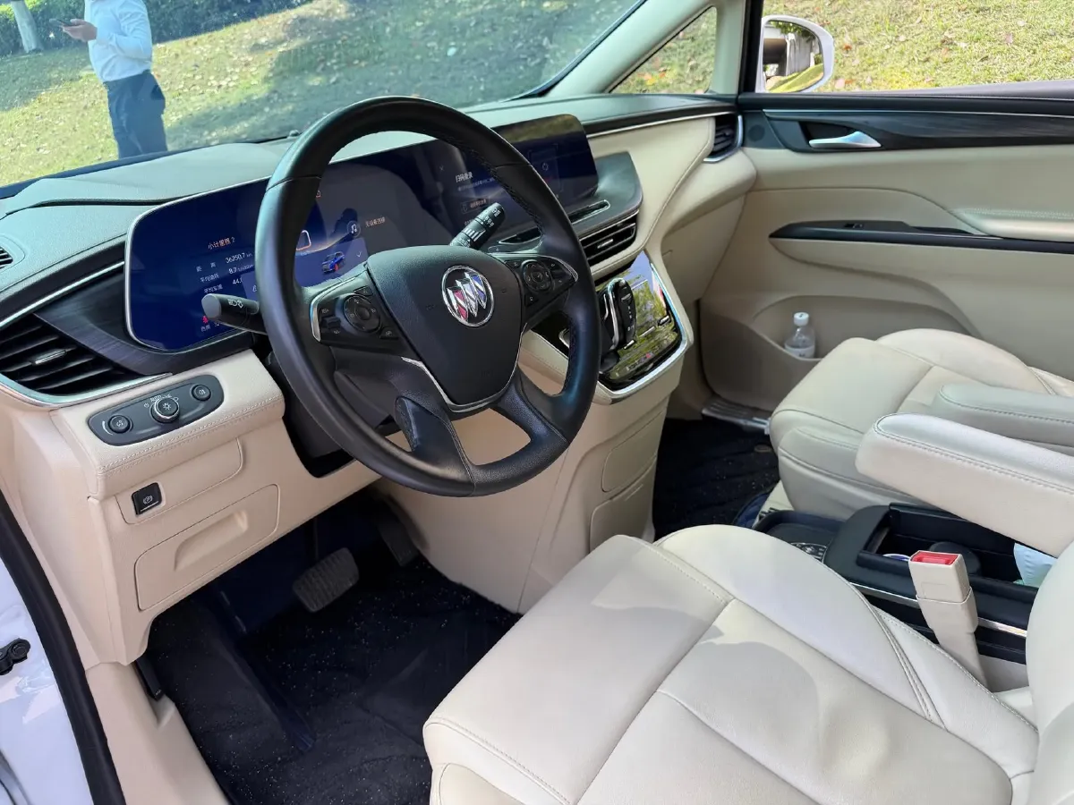 2023 Buick GL8 2.0T 237HP L4 9AT,autocango,china used car exporter,china ev exporter,chinese used car exporter,chinese used ev exporter