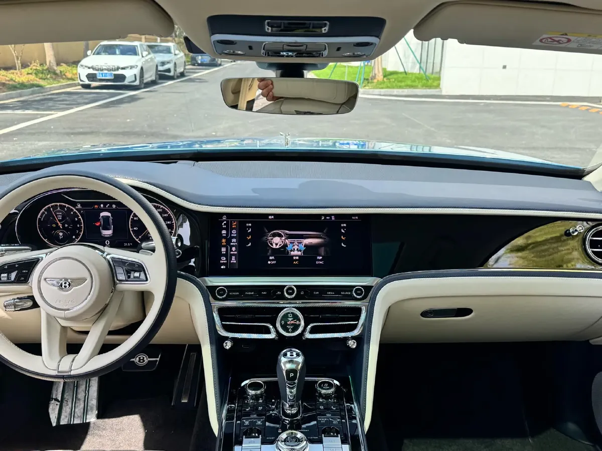 2022 Bentley Flying Spur 2.9T 416HP V6 8DCT PHEV 18KWH,autocango,china used car exporter,china ev exporter,chinese used car exporter,chinese used ev exporter