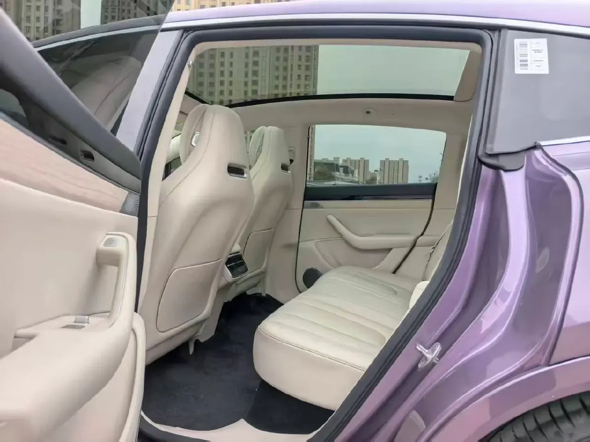 2025 Luxeed R7 REEV 156HP REEV 37KWH,autocango,china used car exporter,china ev exporter,chinese used car exporter,chinese used ev exporter