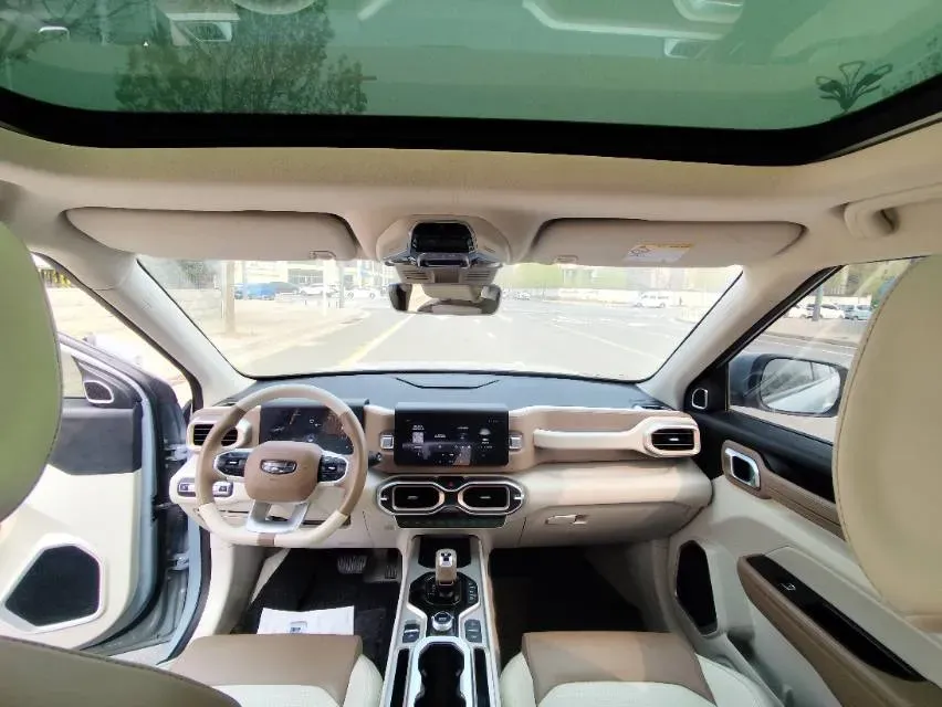 2020 Geely ICON 1.5T 177HP L3 7DCT,autocango,china used car exporter,china ev exporter,chinese used car exporter,chinese used ev exporter