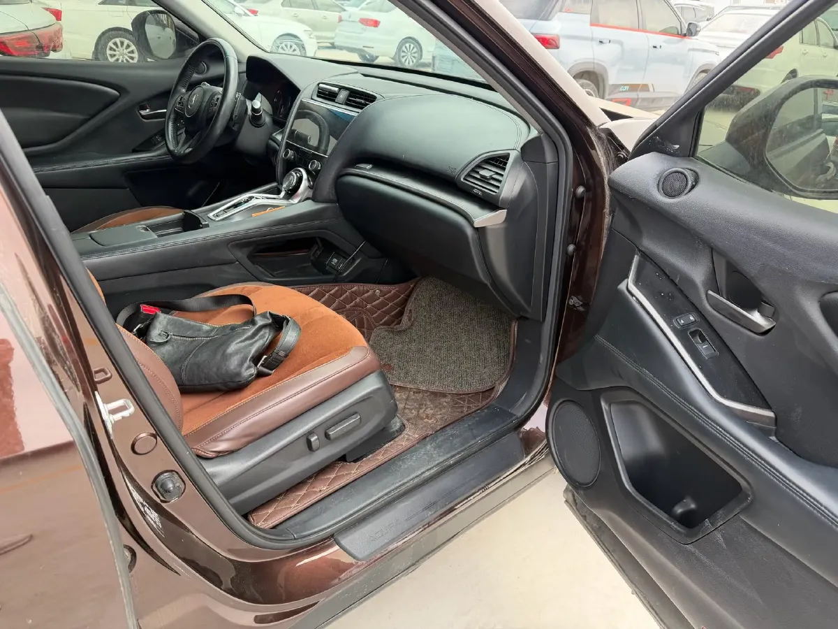 2019 Acura CDX 1.5T 182HP L4 8DCT,autocango,china used car exporter,china ev exporter,chinese used car exporter,chinese used ev exporter