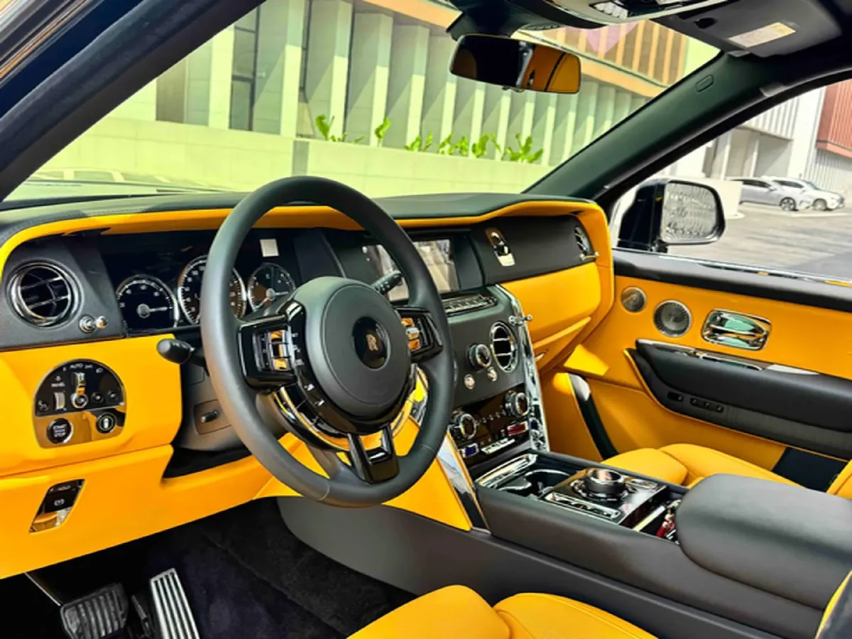 2024 Rolls-Royce Cullinan 6.7T 571HP V12 8AT,autocango,china used car exporter,china ev exporter,chinese used car exporter,chinese used ev exporter