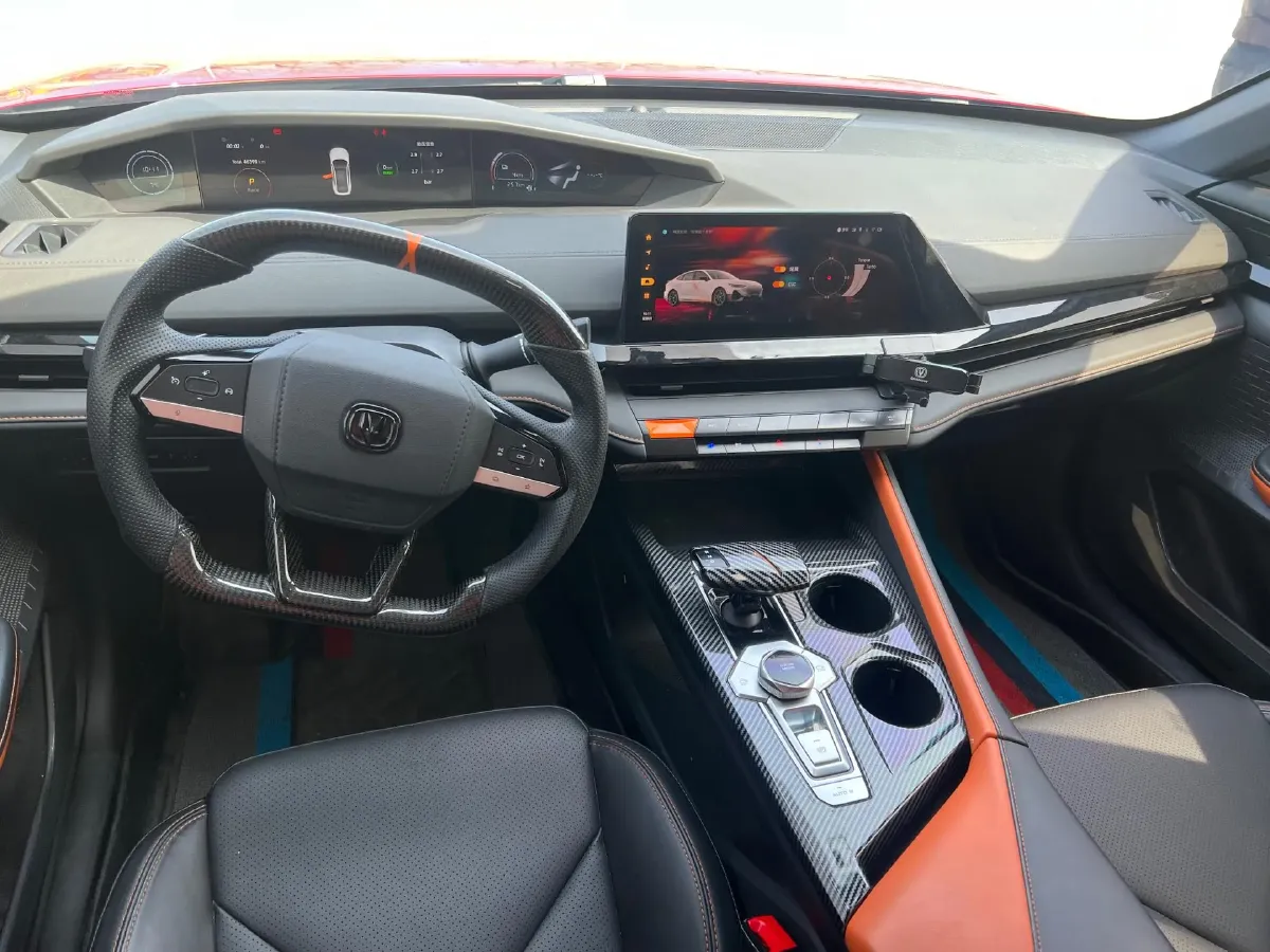 2023 ChangAn UNI-V iDD 1.5T 170HP L4 6TCT PHEV 18.4KWH,autocango,china used car exporter,china ev exporter,chinese used car exporter,chinese used ev exporter