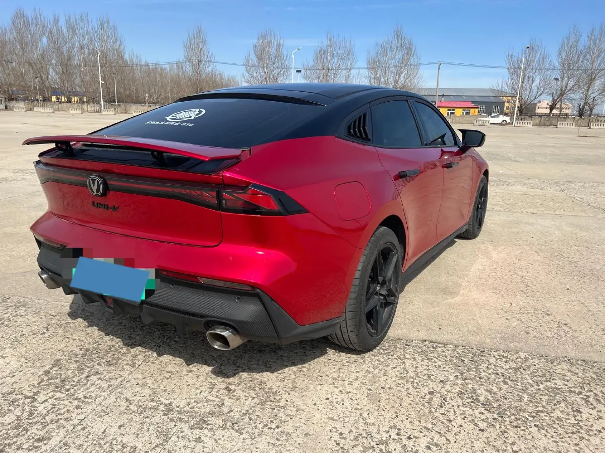 2023 ChangAn UNI-V iDD 1.5T 170HP L4 6TCT PHEV 18.4KWH,autocango,china used car exporter,china ev exporter,chinese used car exporter,chinese used ev exporter