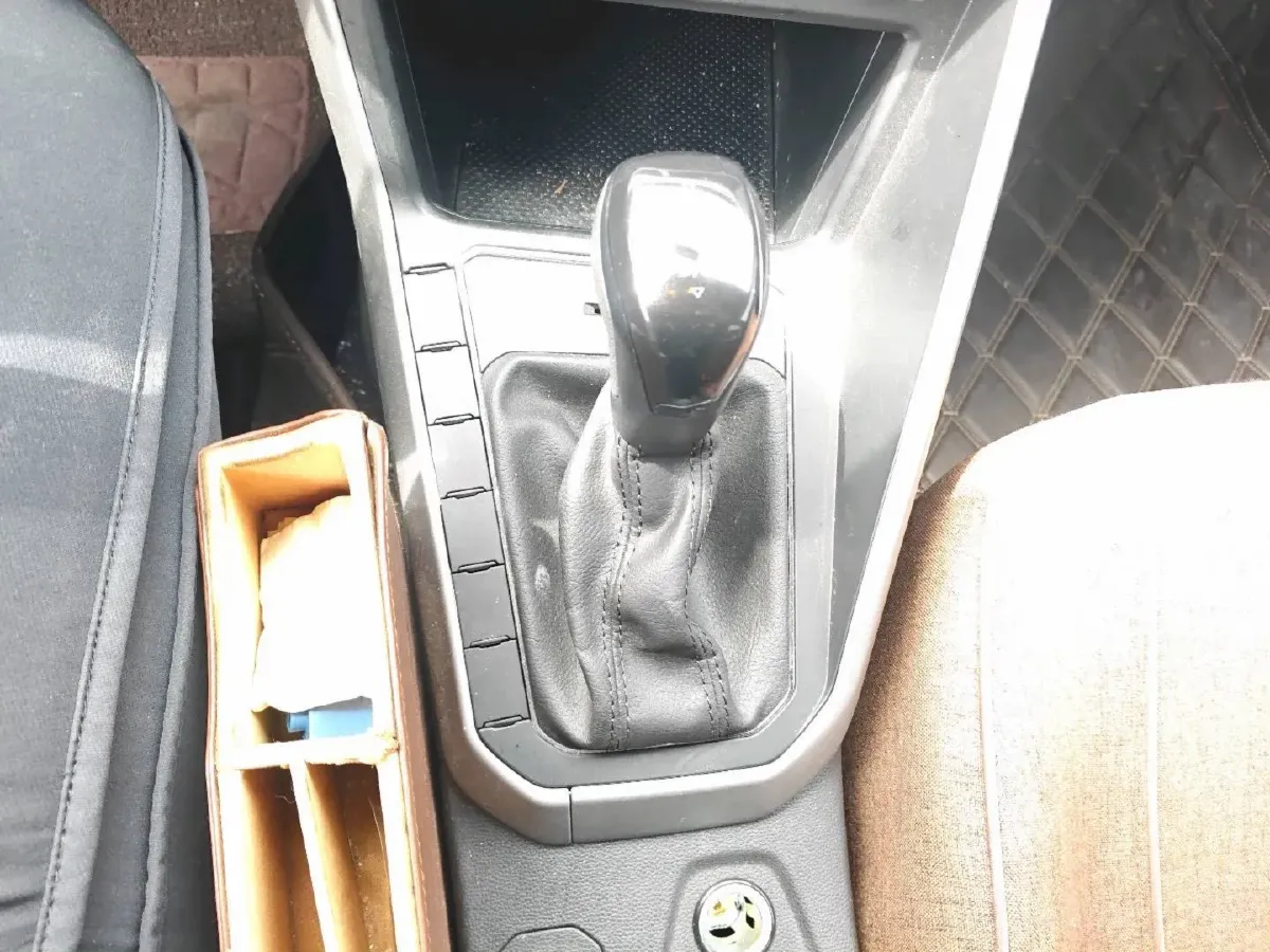 2023 Volkswagen Polo 1.5L 113HP L4 6AT,autocango,china used car exporter,china ev exporter,chinese used car exporter,chinese used ev exporter