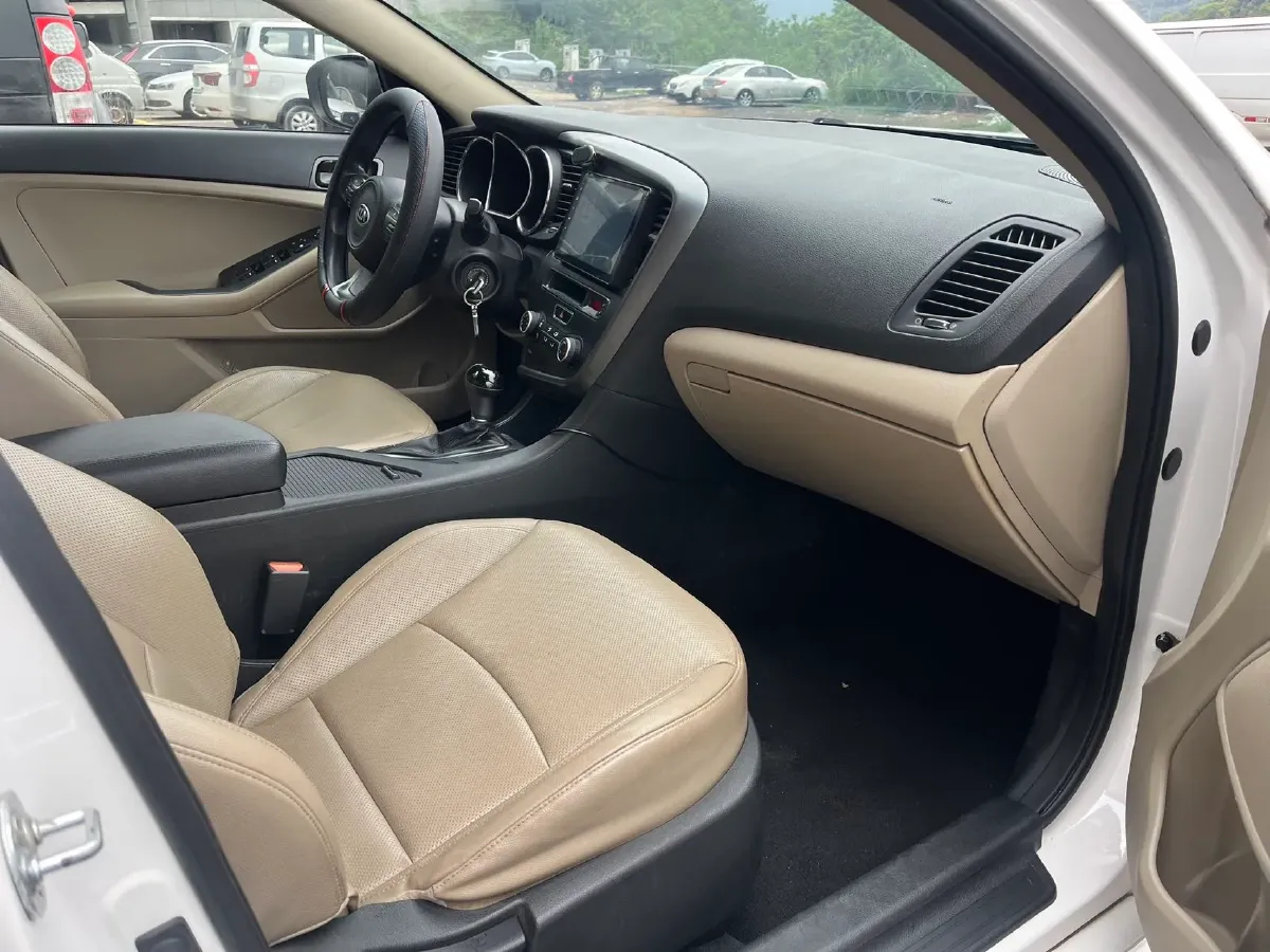 2015 Kia K5 2.0L 162HP L4 6AT,autocango,china used car exporter,china ev exporter,chinese used car exporter,chinese used ev exporter