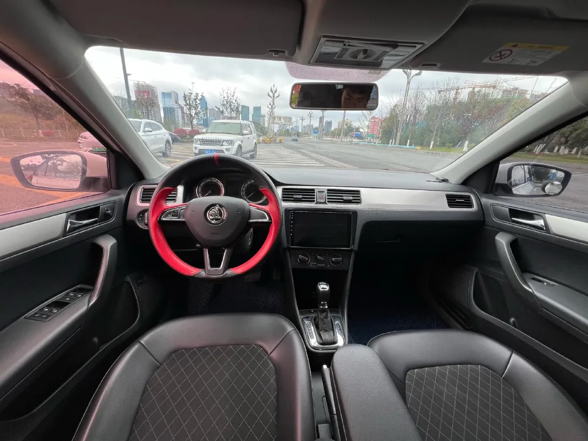 2019 SWM G01 1.5T 156HP L4 6AT,autocango,china used car exporter,china ev exporter,chinese used car exporter,chinese used ev exporter