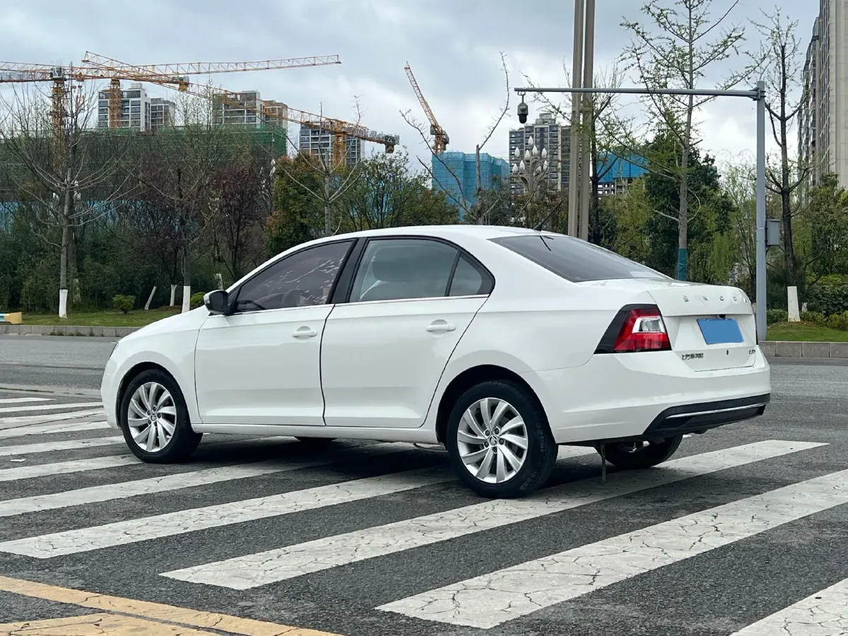 2019 SWM G01 1.5T 156HP L4 6AT,autocango,china used car exporter,china ev exporter,chinese used car exporter,chinese used ev exporter