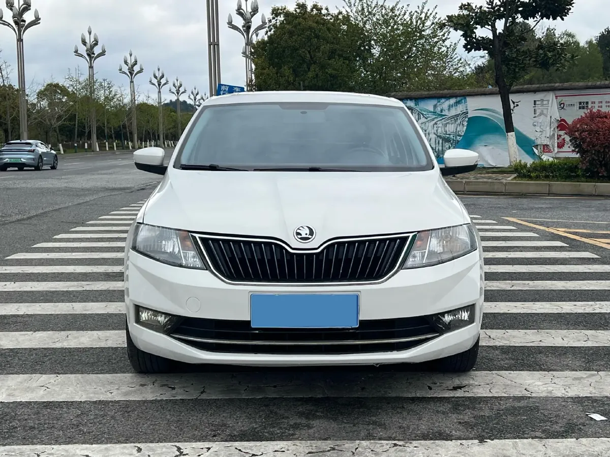 2019 SWM G01 1.5T 156HP L4 6AT,autocango,china used car exporter,china ev exporter,chinese used car exporter,chinese used ev exporter
