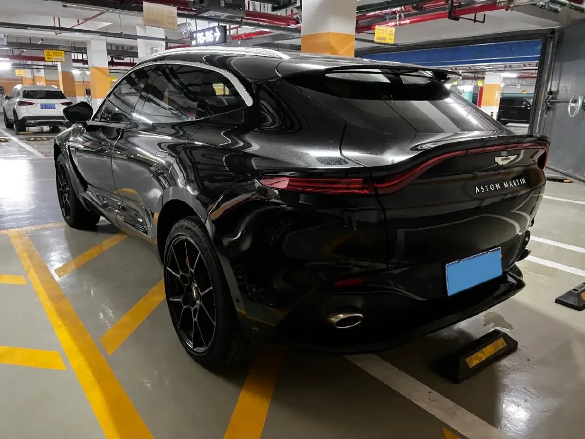 2022 Aston Martin DBX 3.0T 435HP L6 9AT,autocango,china used car exporter,china ev exporter,chinese used car exporter,chinese used ev exporter