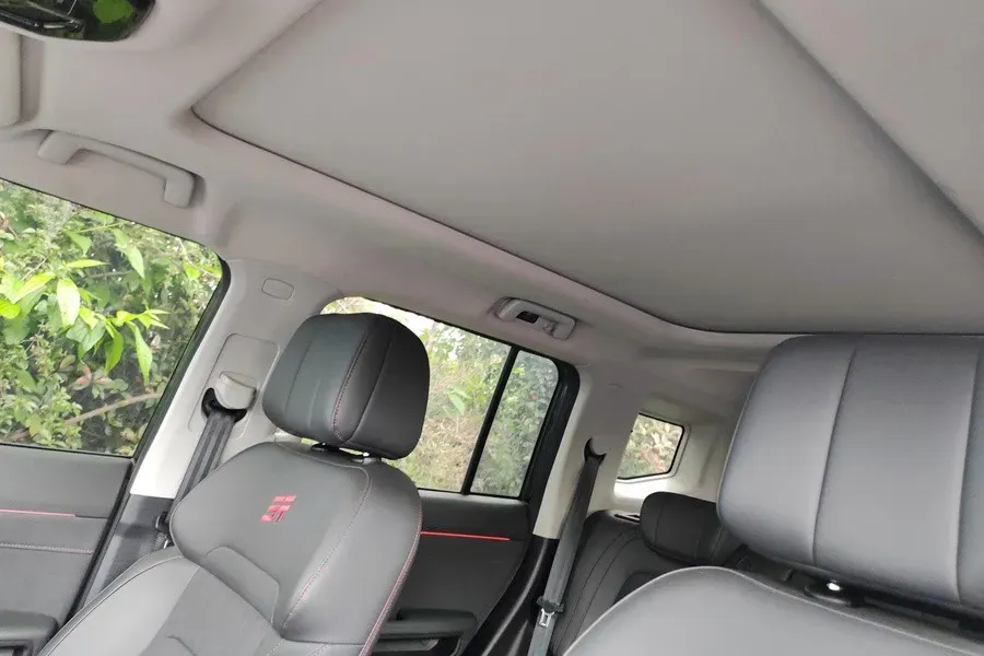 2023 Jetour Traveller 2.0T 254HP L4 7DCT,autocango,china used car exporter,china ev exporter,chinese used car exporter,chinese used ev exporter