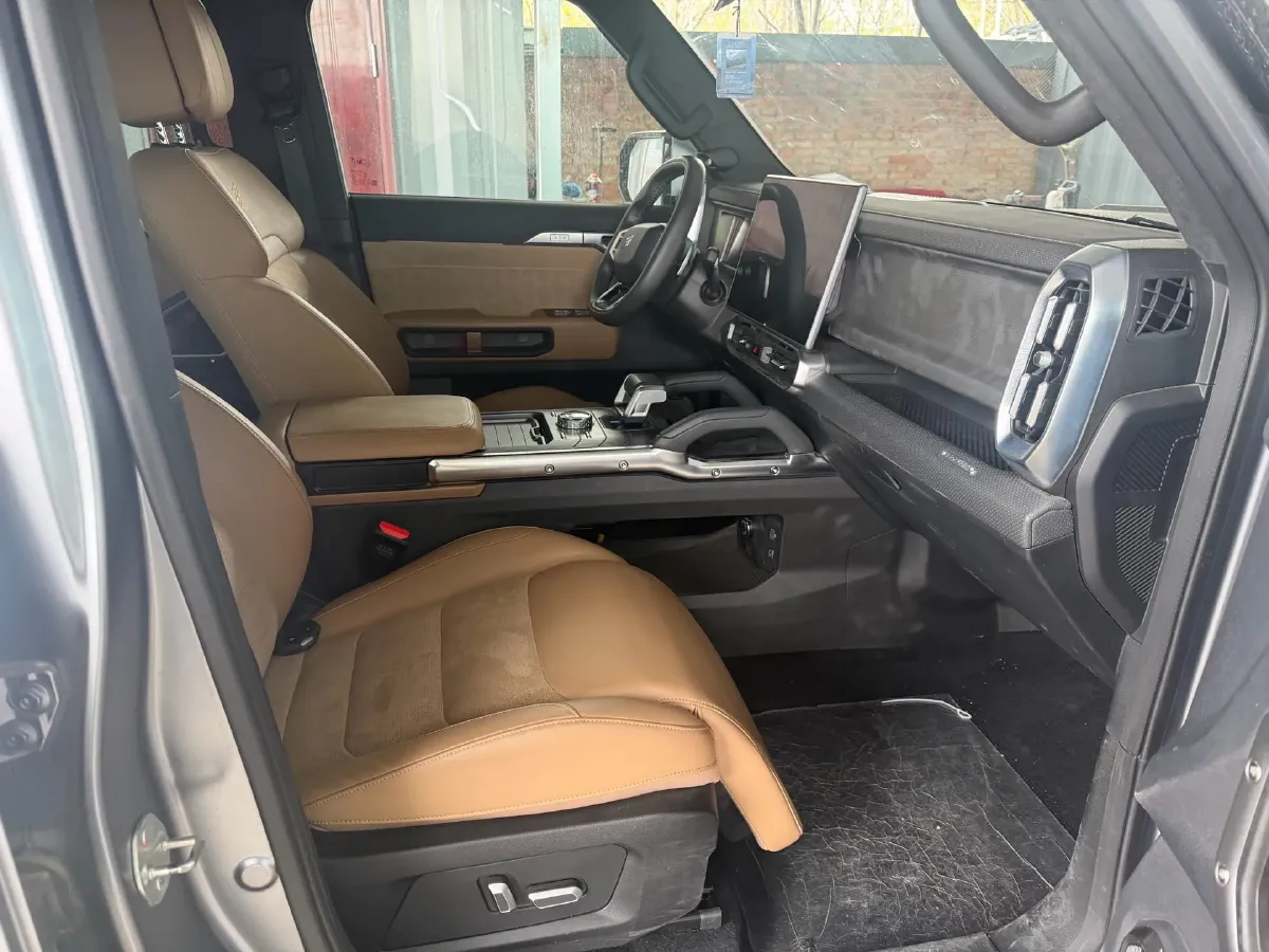 2023 Jetour Traveller 2.0T 254HP L4 7DCT,autocango,china used car exporter,china ev exporter,chinese used car exporter,chinese used ev exporter