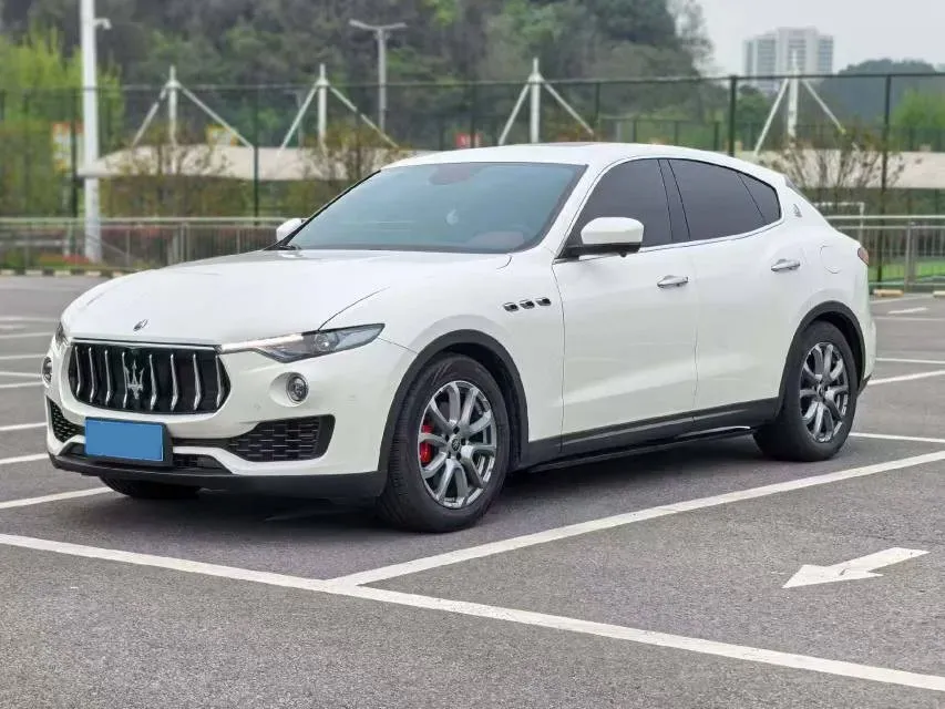 2021 Maserati Levante 3.0T 350HP V6 8AT,autocango,china used car exporter,china ev exporter,chinese used car exporter,chinese used ev exporter