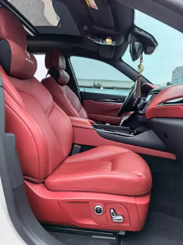 2021 Maserati Levante 3.0T 350HP V6 8AT,autocango,china used car exporter,china ev exporter,chinese used car exporter,chinese used ev exporter