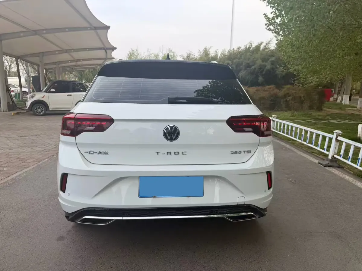 2021 Volkswagen T-Roc 1.4T 150HP L4 7DCT,autocango,china used car exporter,china ev exporter,chinese used car exporter,chinese used ev exporter