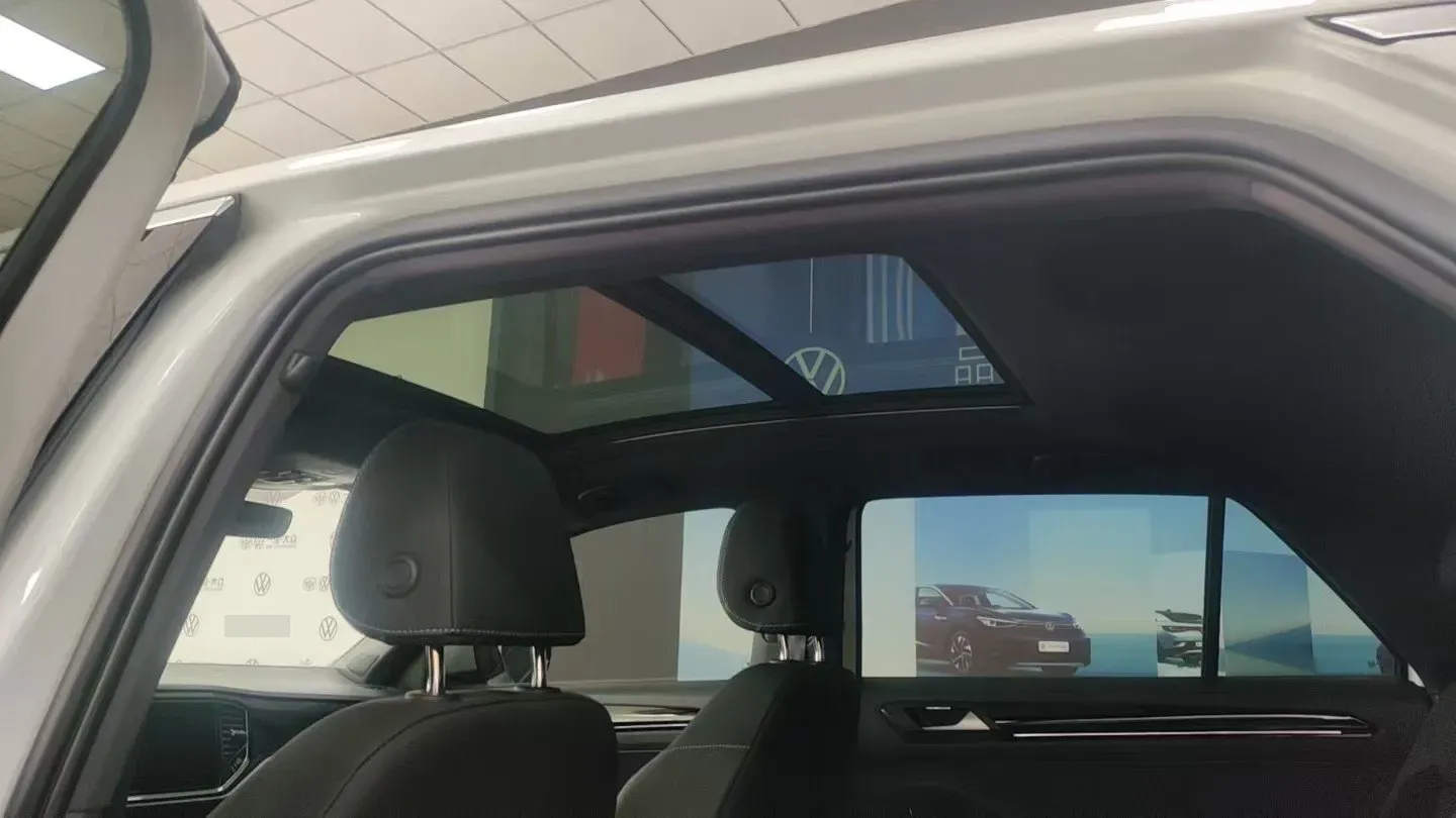 2021 Volkswagen T-Roc 1.4T 150HP L4 7DCT,autocango,china used car exporter,china ev exporter,chinese used car exporter,chinese used ev exporter