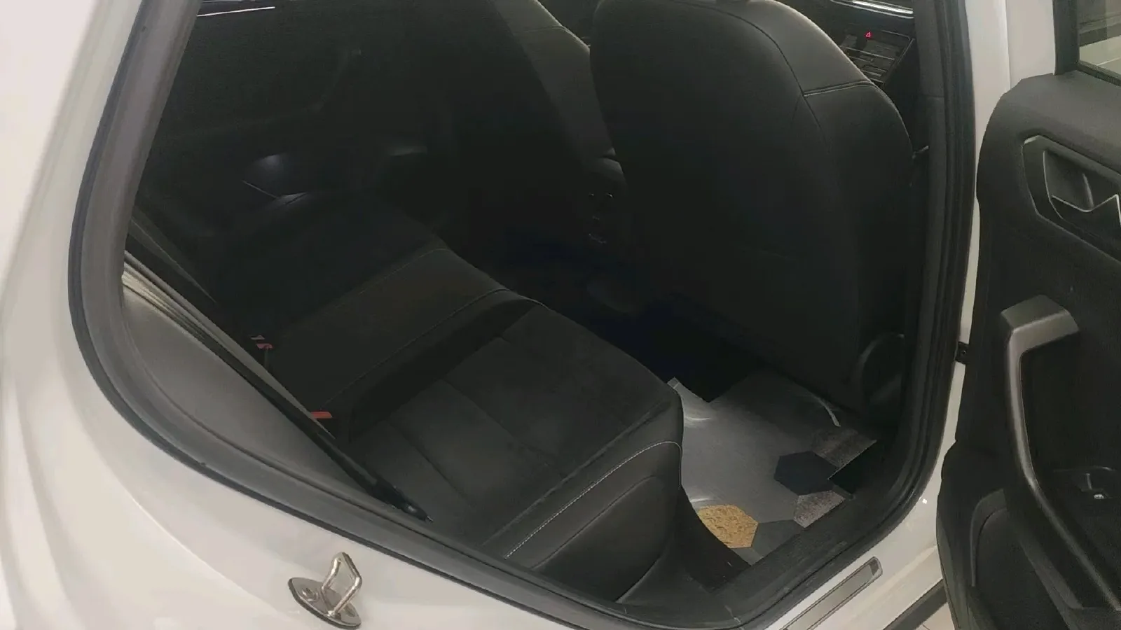 2021 Volkswagen T-Roc 1.4T 150HP L4 7DCT,autocango,china used car exporter,china ev exporter,chinese used car exporter,chinese used ev exporter