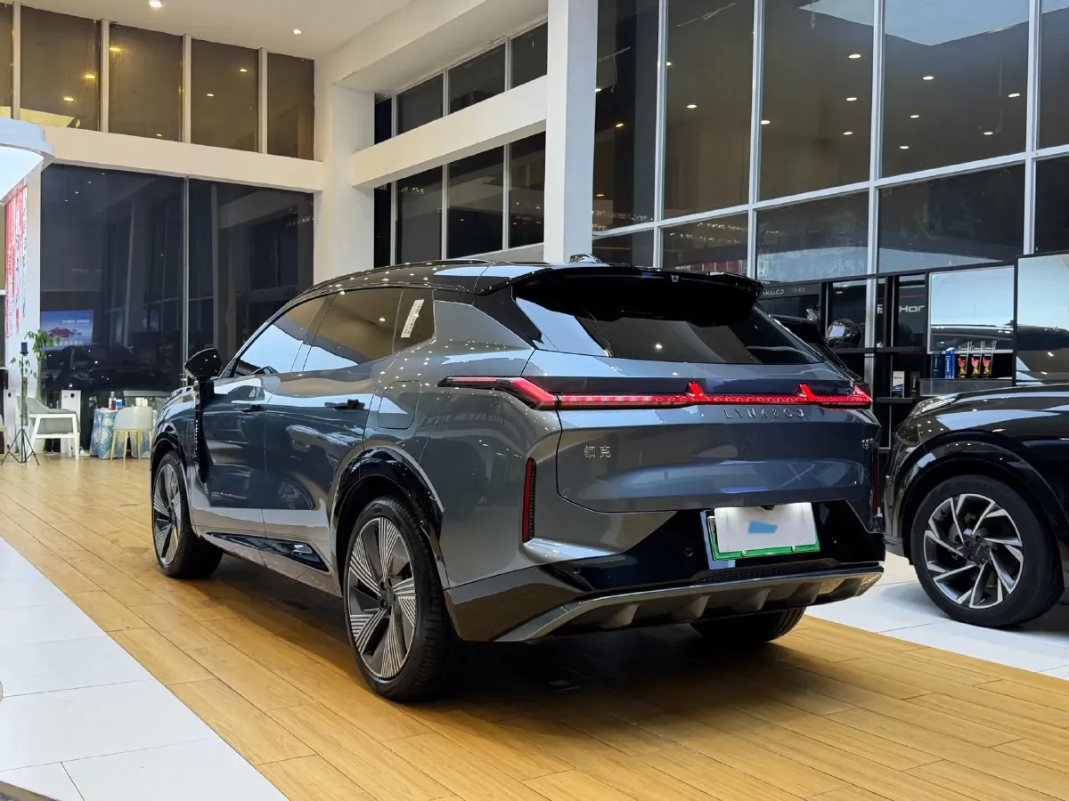 2025 LYNK&CO 08 EM-P 1.5T 163HP L4 3DHT PHEV 39.6KWH,autocango,china used car exporter,china ev exporter,chinese used car exporter,chinese used ev exporter