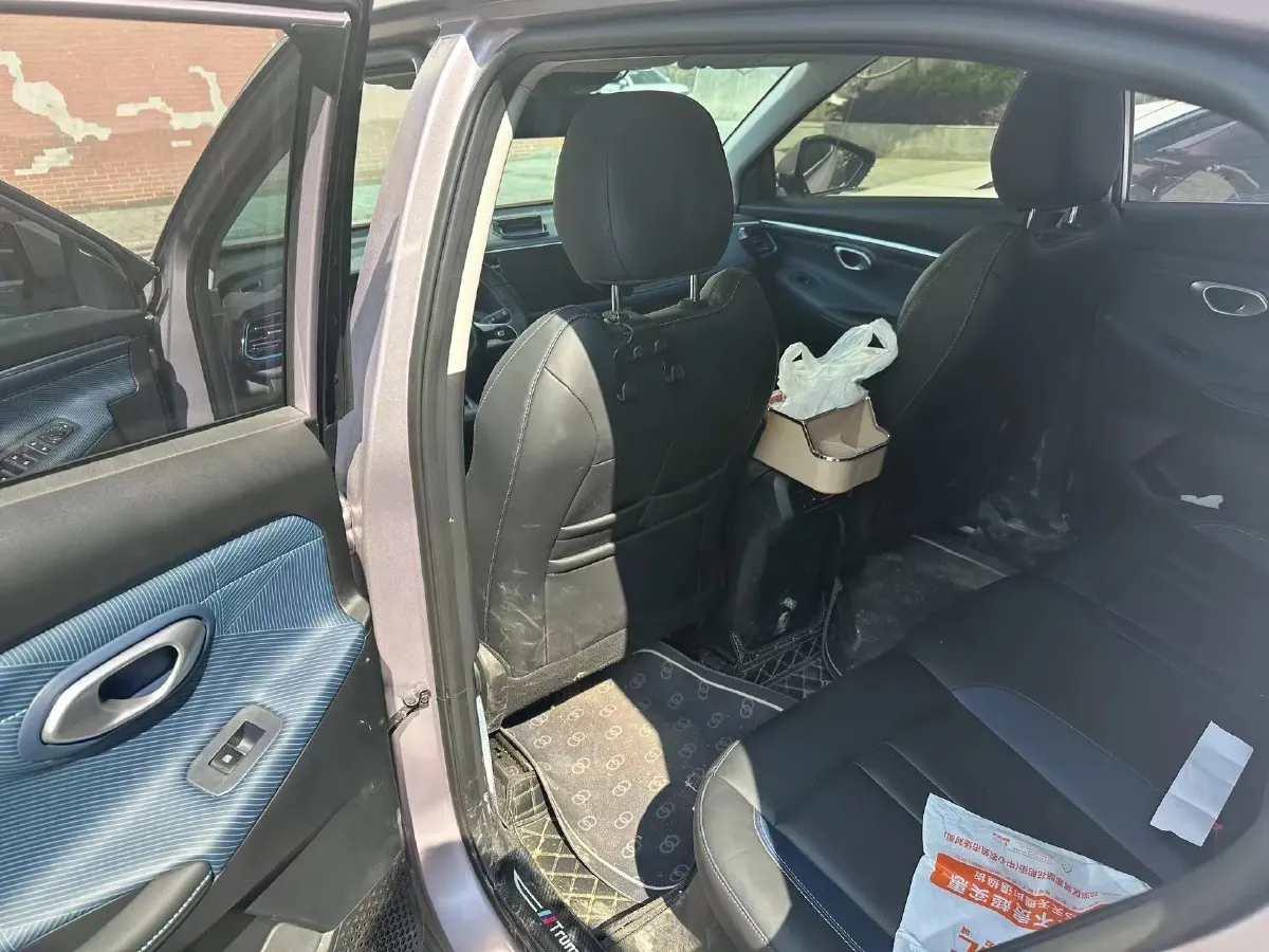 2023 GAC Trumpchi GS3 1.5T 177HP L4 7DCT,autocango,china used car exporter,china ev exporter,chinese used car exporter,chinese used ev exporter