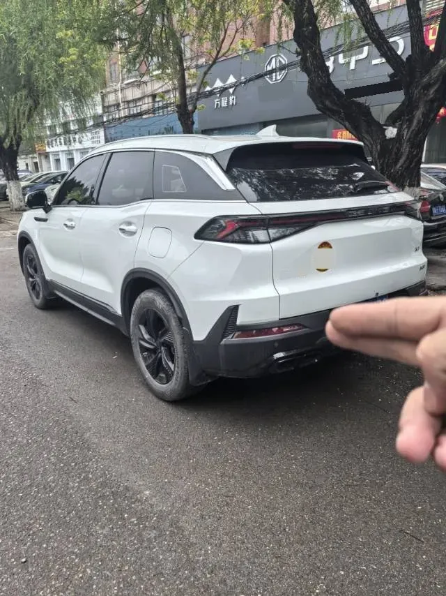 2025 BeiJing Auto X7 1.5T 188HP L4 7DCT,autocango,china used car exporter,china ev exporter,chinese used car exporter,chinese used ev exporter