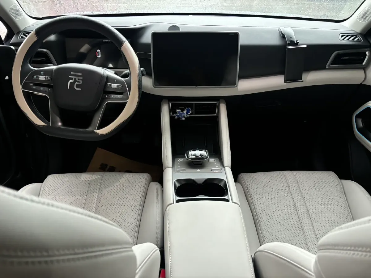 2024 BYD YuanUP BEV 45.12KWH,autocango,china used car exporter,china ev exporter,chinese used car exporter,chinese used ev exporter