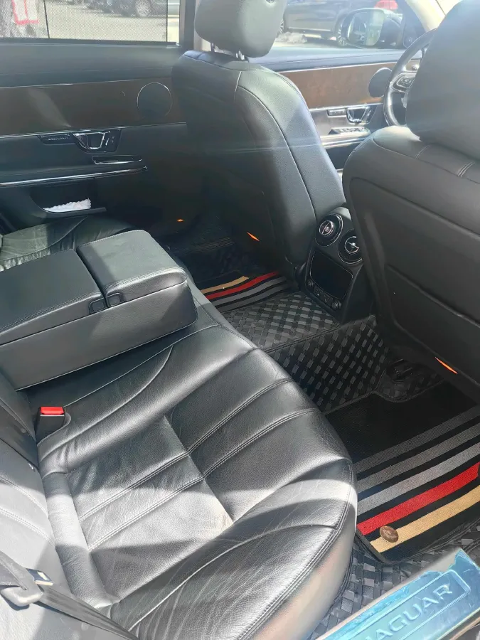 2018 Jaguar XJ 3.0T 340HP V6 8AT,autocango,china used car exporter,china ev exporter,chinese used car exporter,chinese used ev exporter