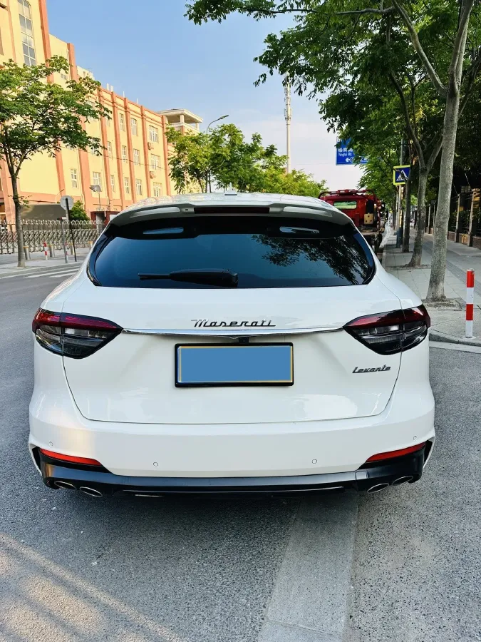 2022 Maserati Levante 3.0T 350HP V6 8AT,autocango,china used car exporter,china ev exporter,chinese used car exporter,chinese used ev exporter
