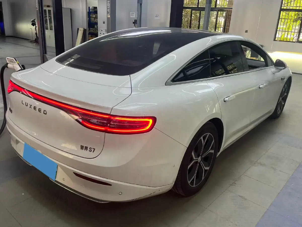 2025 Luxeed S7 BEV 82KWH,autocango,china used car exporter,china ev exporter,chinese used car exporter,chinese used ev exporter