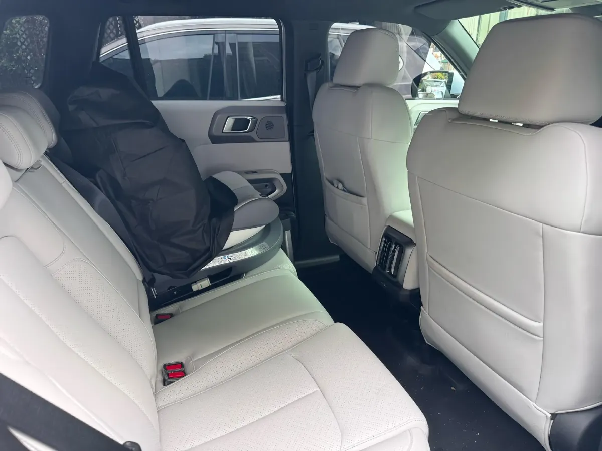 2025 FangChengBao Tai 3 BEV,autocango,china used car exporter,china ev exporter,chinese used car exporter,chinese used ev exporter