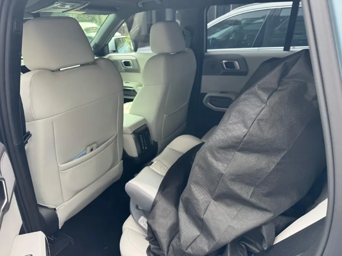 2025 FangChengBao Tai 3 BEV,autocango,china used car exporter,china ev exporter,chinese used car exporter,chinese used ev exporter