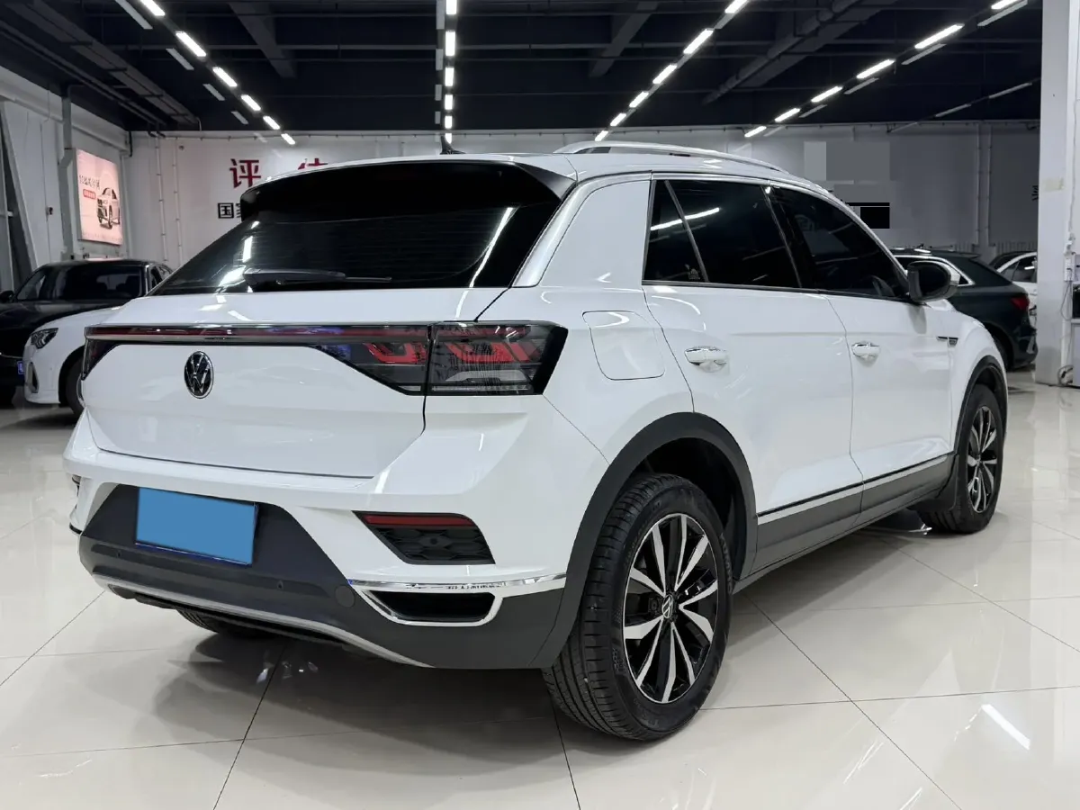 2023 Volkswagen T-Roc 1.4T 150HP L4 7DCT,autocango,china used car exporter,china ev exporter,chinese used car exporter,chinese used ev exporter