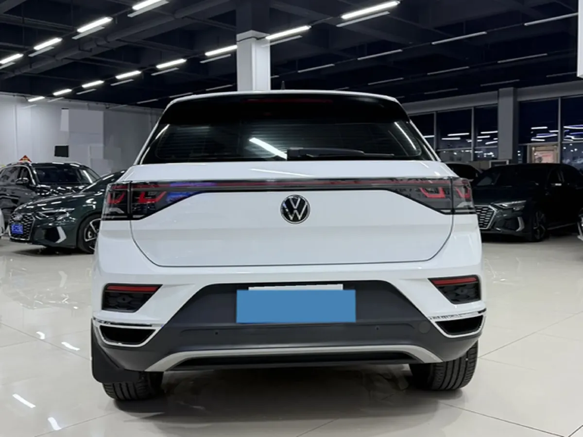 2023 Volkswagen T-Roc 1.4T 150HP L4 7DCT,autocango,china used car exporter,china ev exporter,chinese used car exporter,chinese used ev exporter