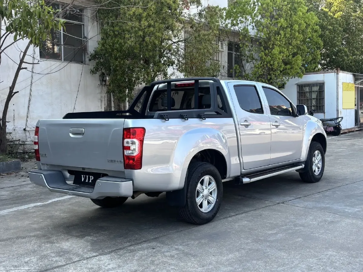 2020 Isuzu RE-MAX Jim 2.8T 120HP L4 5MT,autocango,china used car exporter,china ev exporter,chinese used car exporter,chinese used ev exporter