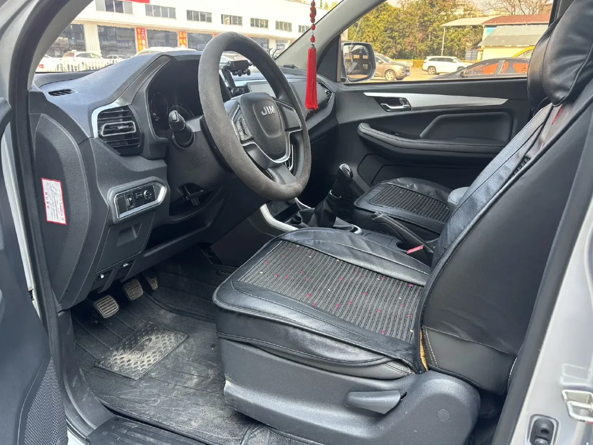 2020 Isuzu RE-MAX Jim 2.8T 120HP L4 5MT,autocango,china used car exporter,china ev exporter,chinese used car exporter,chinese used ev exporter