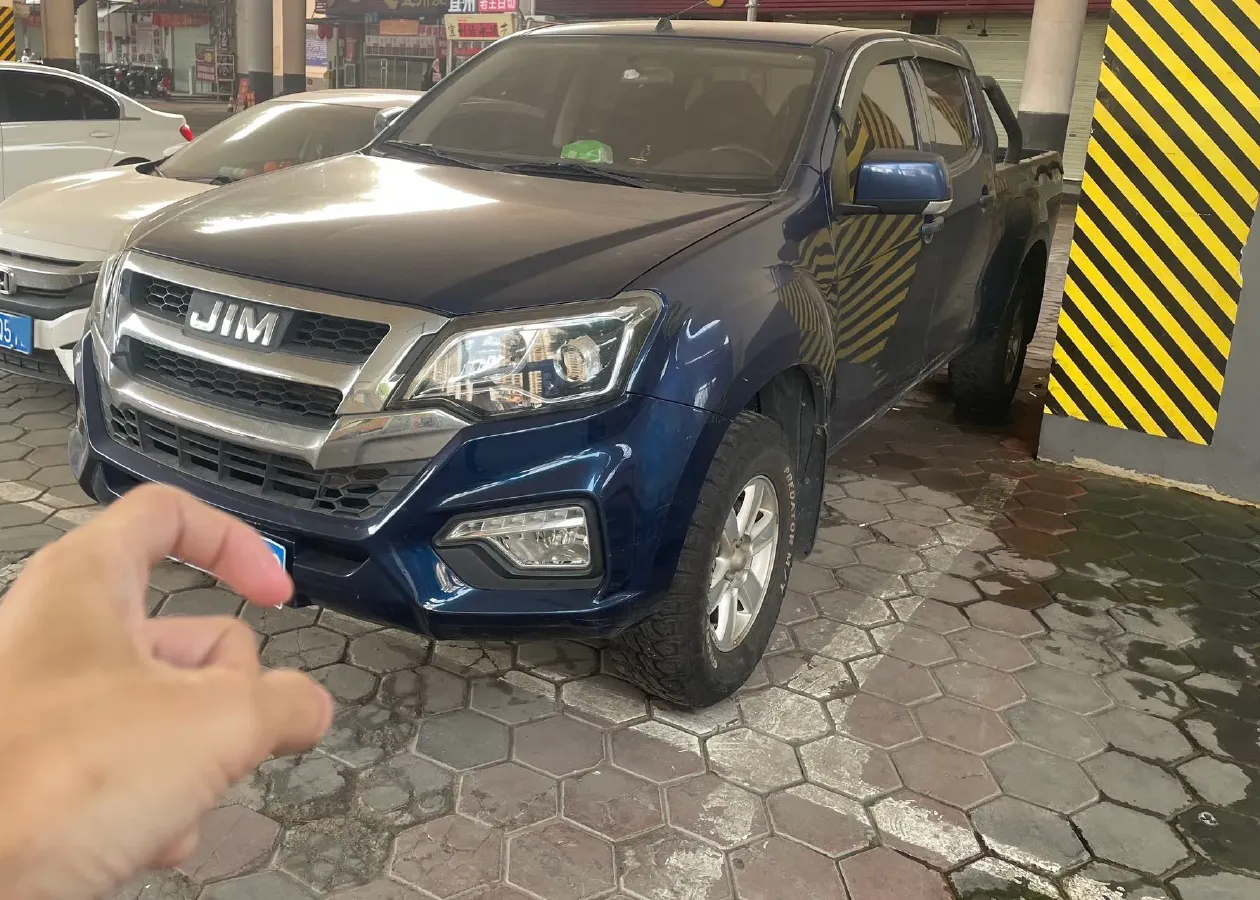 2022 Isuzu RE-MAX Jim 2.8T 120HP L4 5MT,autocango,china used car exporter,china ev exporter,chinese used car exporter,chinese used ev exporter