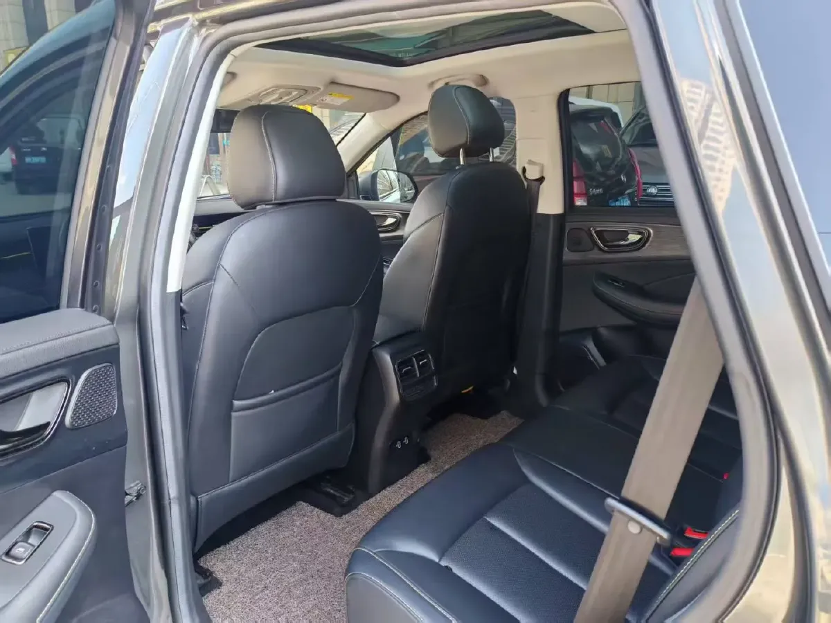 2021 Roewe RX5 1.5T 181HP L4 7DCT,autocango,china used car exporter,china ev exporter,chinese used car exporter,chinese used ev exporter