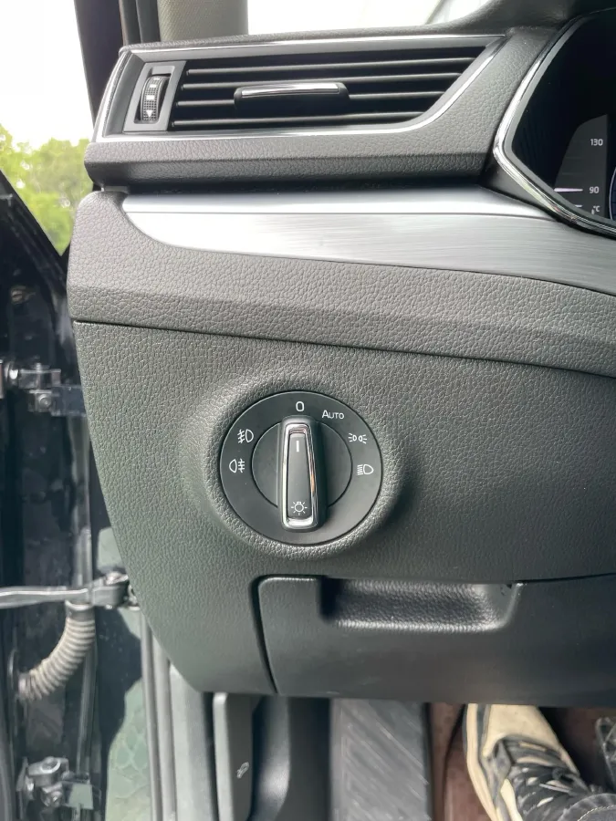 2023 Skoda Superb 1.4T 150HP L4 7DCT,autocango,china used car exporter,china ev exporter,chinese used car exporter,chinese used ev exporter