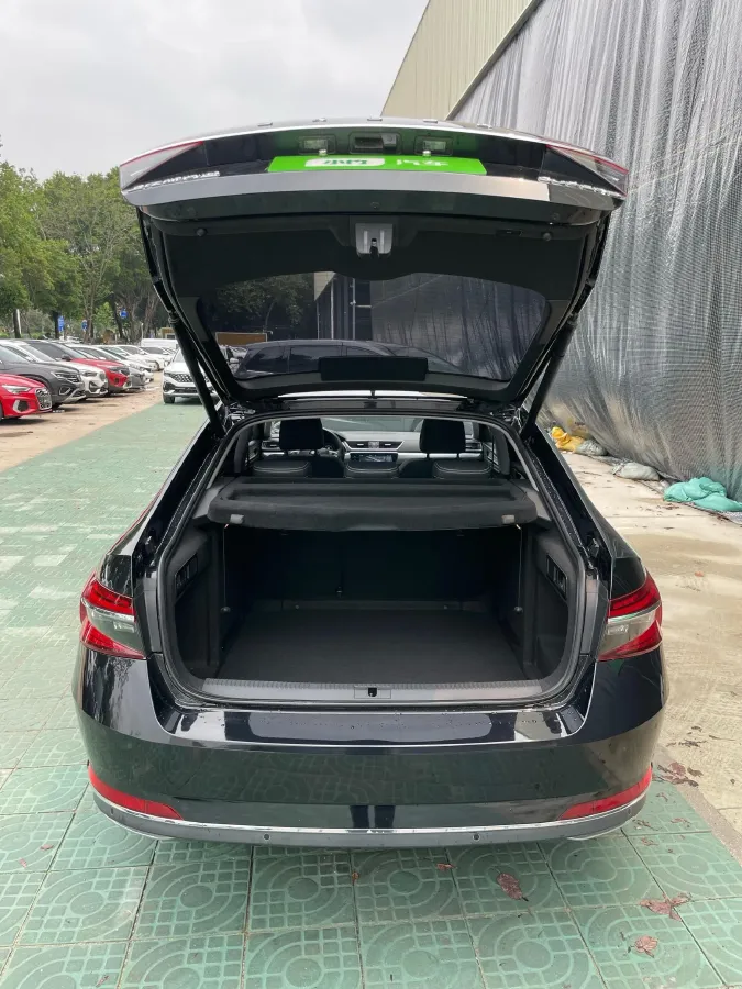 2023 Skoda Superb 1.4T 150HP L4 7DCT,autocango,china used car exporter,china ev exporter,chinese used car exporter,chinese used ev exporter