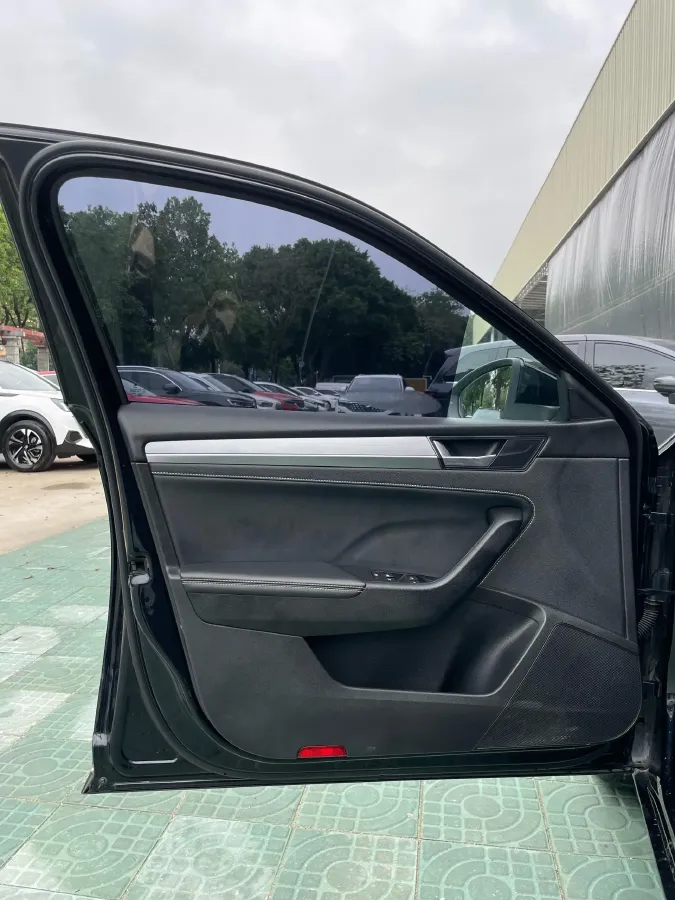 2023 Skoda Superb 1.4T 150HP L4 7DCT,autocango,china used car exporter,china ev exporter,chinese used car exporter,chinese used ev exporter
