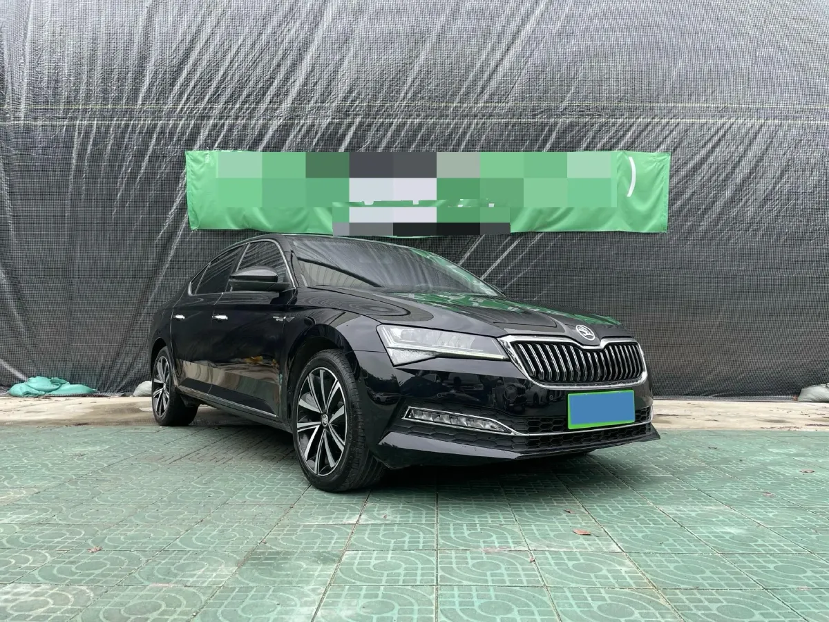 2023 Skoda Superb 1.4T 150HP L4 7DCT,autocango,china used car exporter,china ev exporter,chinese used car exporter,chinese used ev exporter