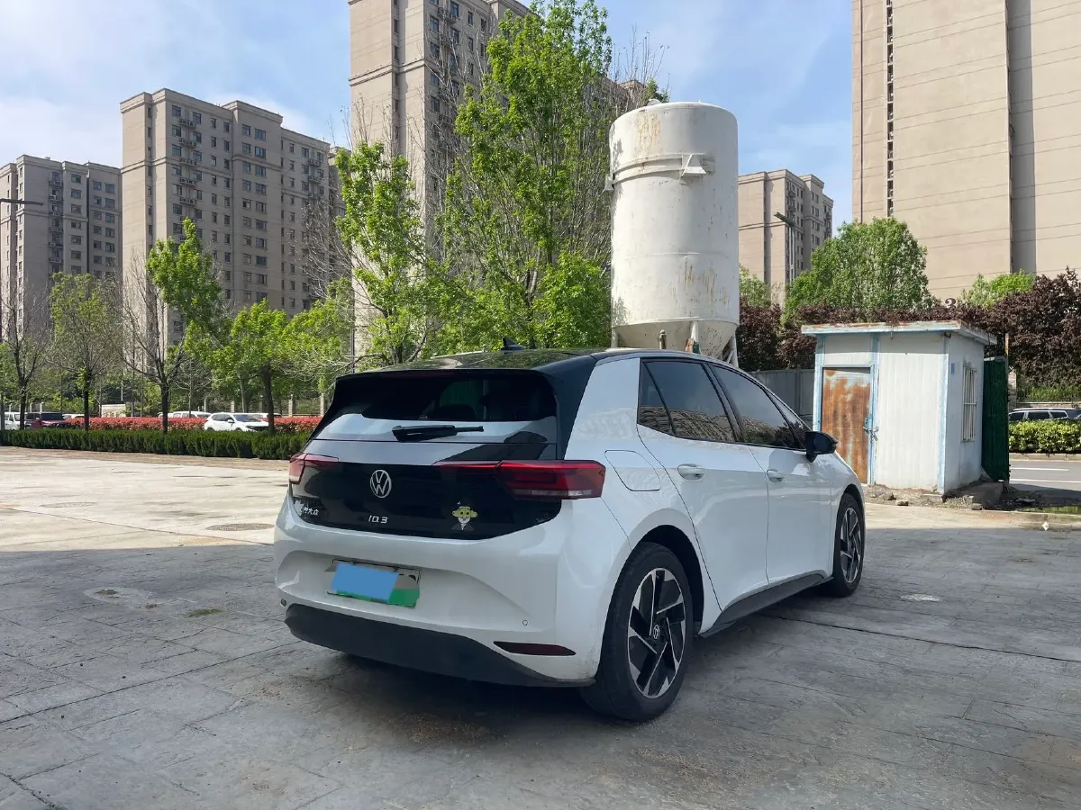2025 Volkswagen ID.3 BEV 52.8KWH,autocango,china used car exporter,china ev exporter,chinese used car exporter,chinese used ev exporter