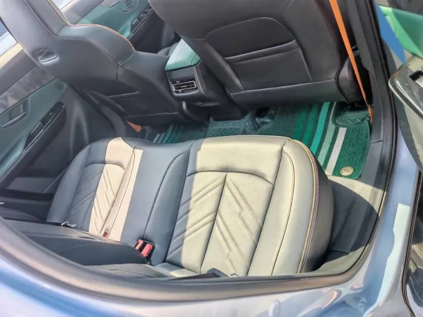 2023 ChangAn UNI-T 1.5T 188HP L4 7DCT,autocango,china used car exporter,china ev exporter,chinese used car exporter,chinese used ev exporter