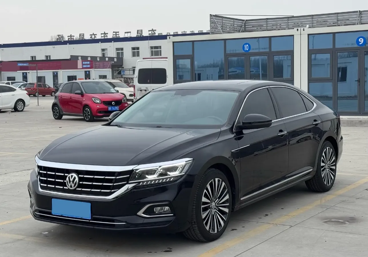 2019 Volvo V40 1.5T 152HP L4 6AT,autocango,china used car exporter,china ev exporter,chinese used car exporter,chinese used ev exporter