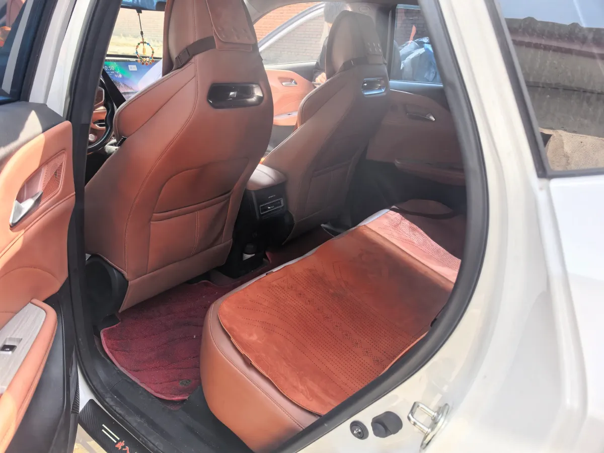 2024 ChangAn UNI-Z 1.5L 98HP L4 E-CVT PHEV 18.4KWH,autocango,china used car exporter,china ev exporter,chinese used car exporter,chinese used ev exporter