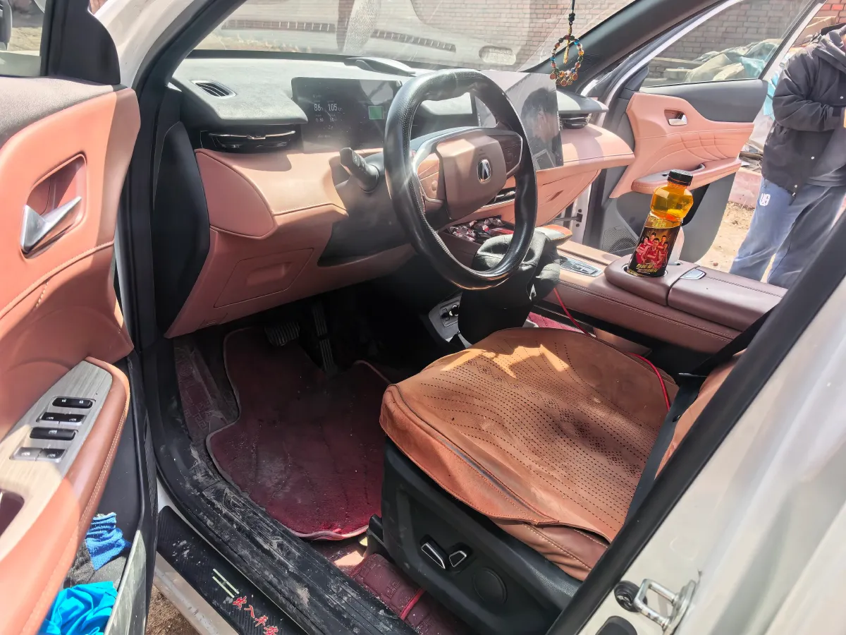 2024 ChangAn UNI-Z 1.5L 98HP L4 E-CVT PHEV 18.4KWH,autocango,china used car exporter,china ev exporter,chinese used car exporter,chinese used ev exporter