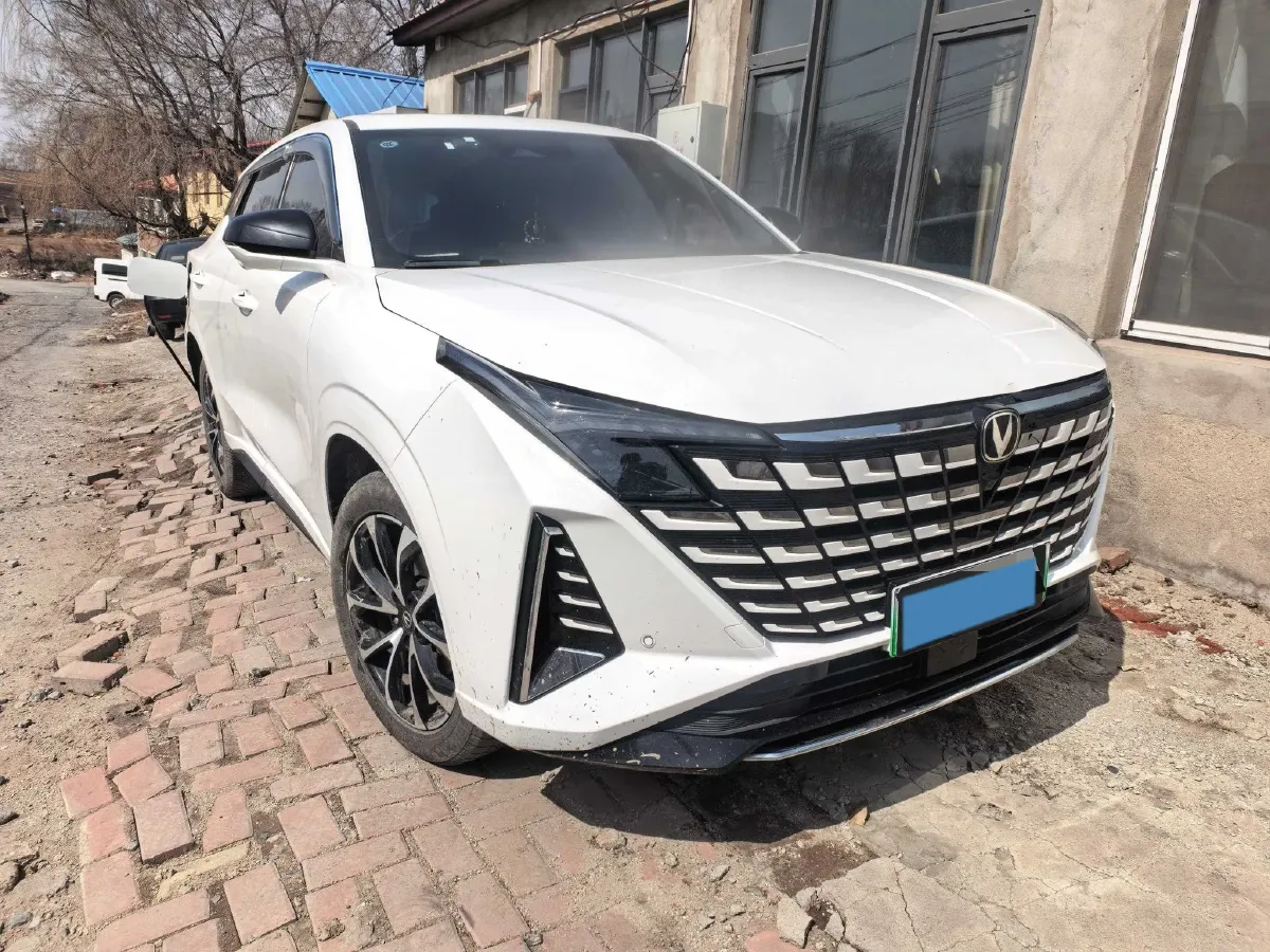 2024 ChangAn UNI-Z 1.5L 98HP L4 E-CVT PHEV 18.4KWH,autocango,china used car exporter,china ev exporter,chinese used car exporter,chinese used ev exporter