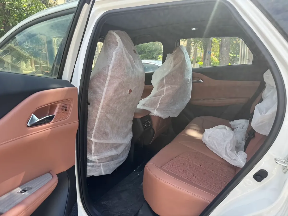 2025 ChangAn UNI-Z 1.5L 98HP L4 E-CVT PHEV,autocango,china used car exporter,china ev exporter,chinese used car exporter,chinese used ev exporter