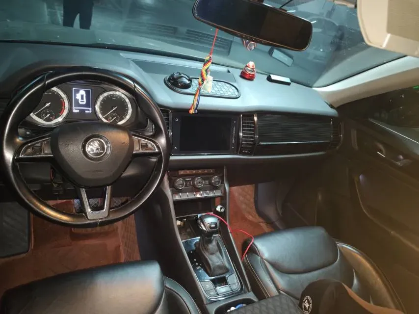 2018 Skoda Kodiak 2.0T 186HP L4 7DCT,autocango,china used car exporter,china ev exporter,chinese used car exporter,chinese used ev exporter