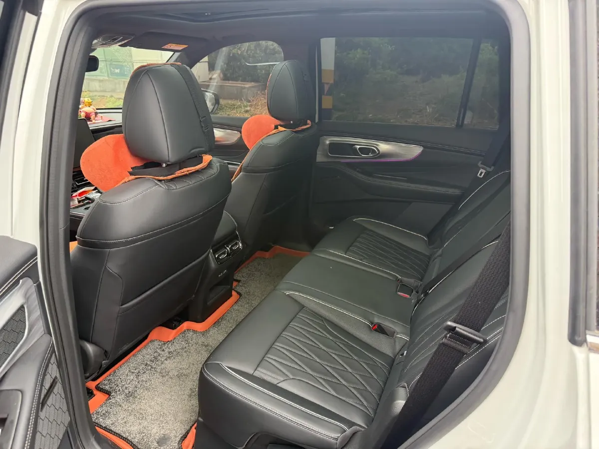 2025 GAC Trumpchi GS8 2.0T 252HP L4 8AT,autocango,china used car exporter,china ev exporter,chinese used car exporter,chinese used ev exporter